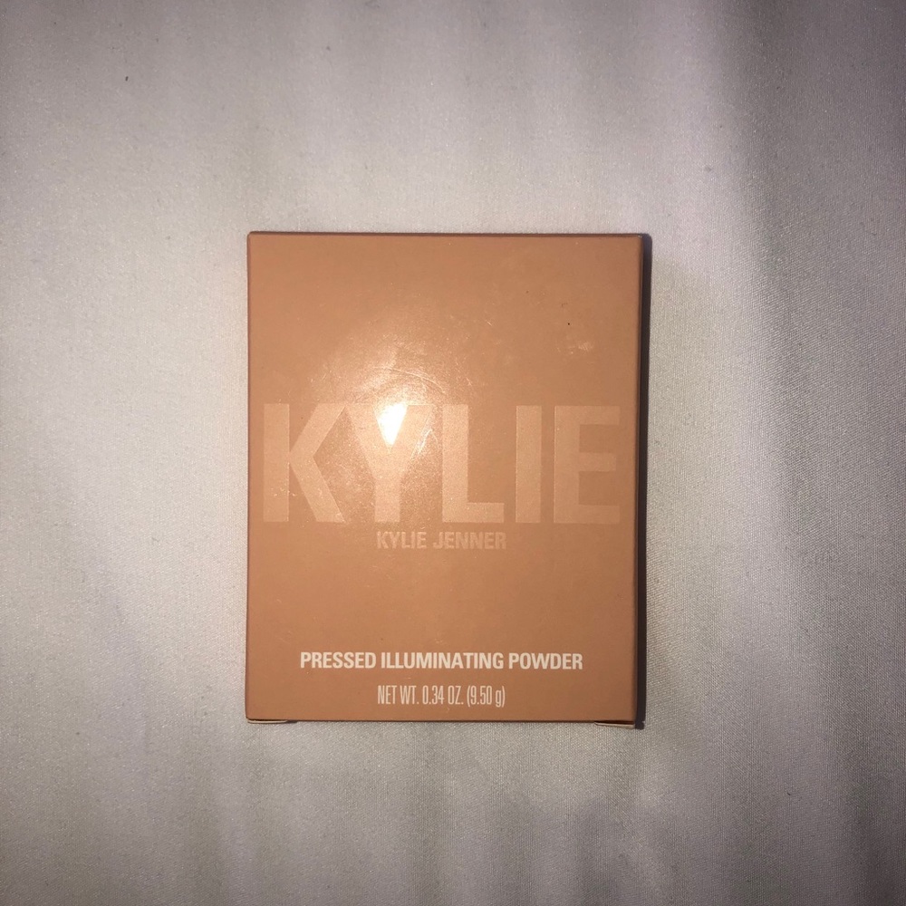 Kylie cosmetics salted caramel highlighter